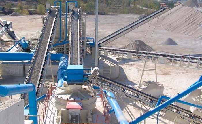 制砂行業(yè)使用的帶式輸送機(jī).jpg 制砂行業(yè)使用的帶式輸送機(jī).jpg