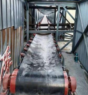東營皮帶輸送機(jī)檢修走廊.jpg